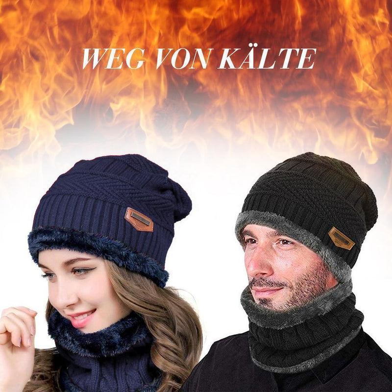 Warm Strickmütze und Schal mit Fleecefutter