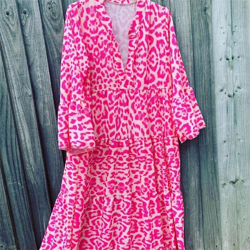 Le Pink Chic Kleid mit Leopardenmuster