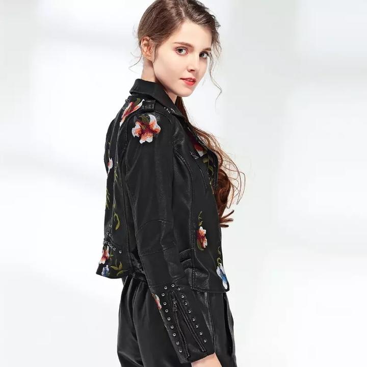 Lederjacke mit Blumenprint